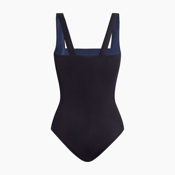 #Studio Luxe M - Jet#Studio Luxe R - Ultramarine