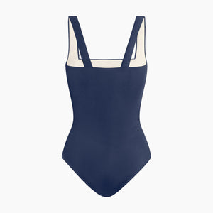 #Studio Luxe M - Ultramarine#Studio Luxe R - Alabaster
