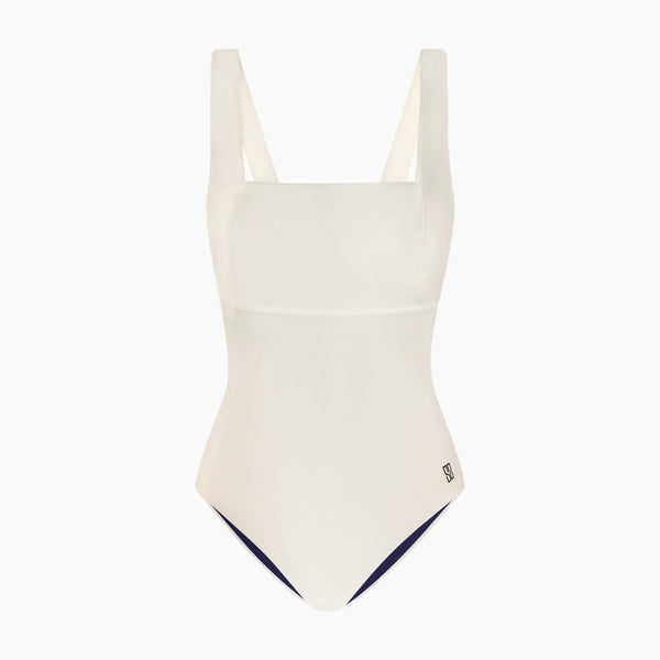 #Studio Luxe M - Alabaster#Studio Luxe R - Ultramarine