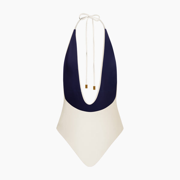 #Studio Luxe M - Alabaster#Studio Luxe R - Ultramarine